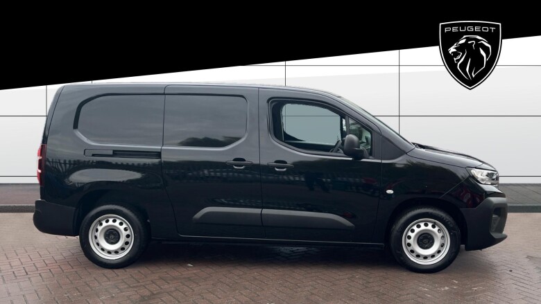Peugeot Partner Long Diesel 1.5 BlueHDi 100 Professional Plus Van